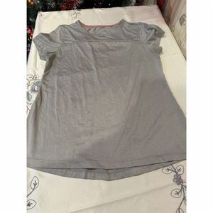 Danskin Now Women's Gray Short Sleeve T-Shirt M Ruffle Trim Casual